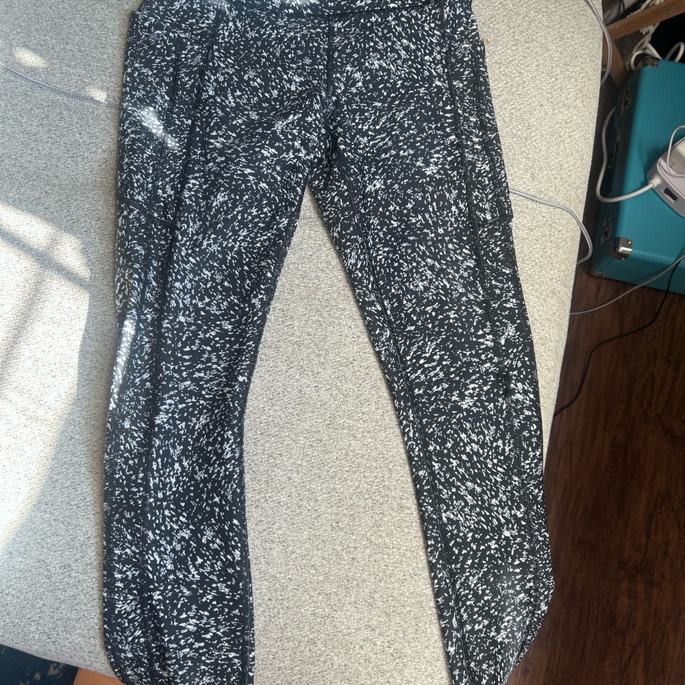 Athleta Black and White Patterned Leggings